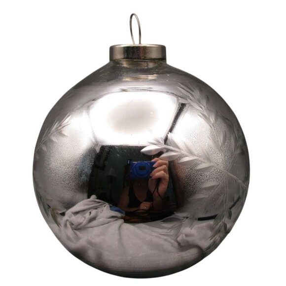 Vintage Silver Cut Snowflake Mercury Style Christmas Ornament Metal Cap GUC - Picture 3 of 10